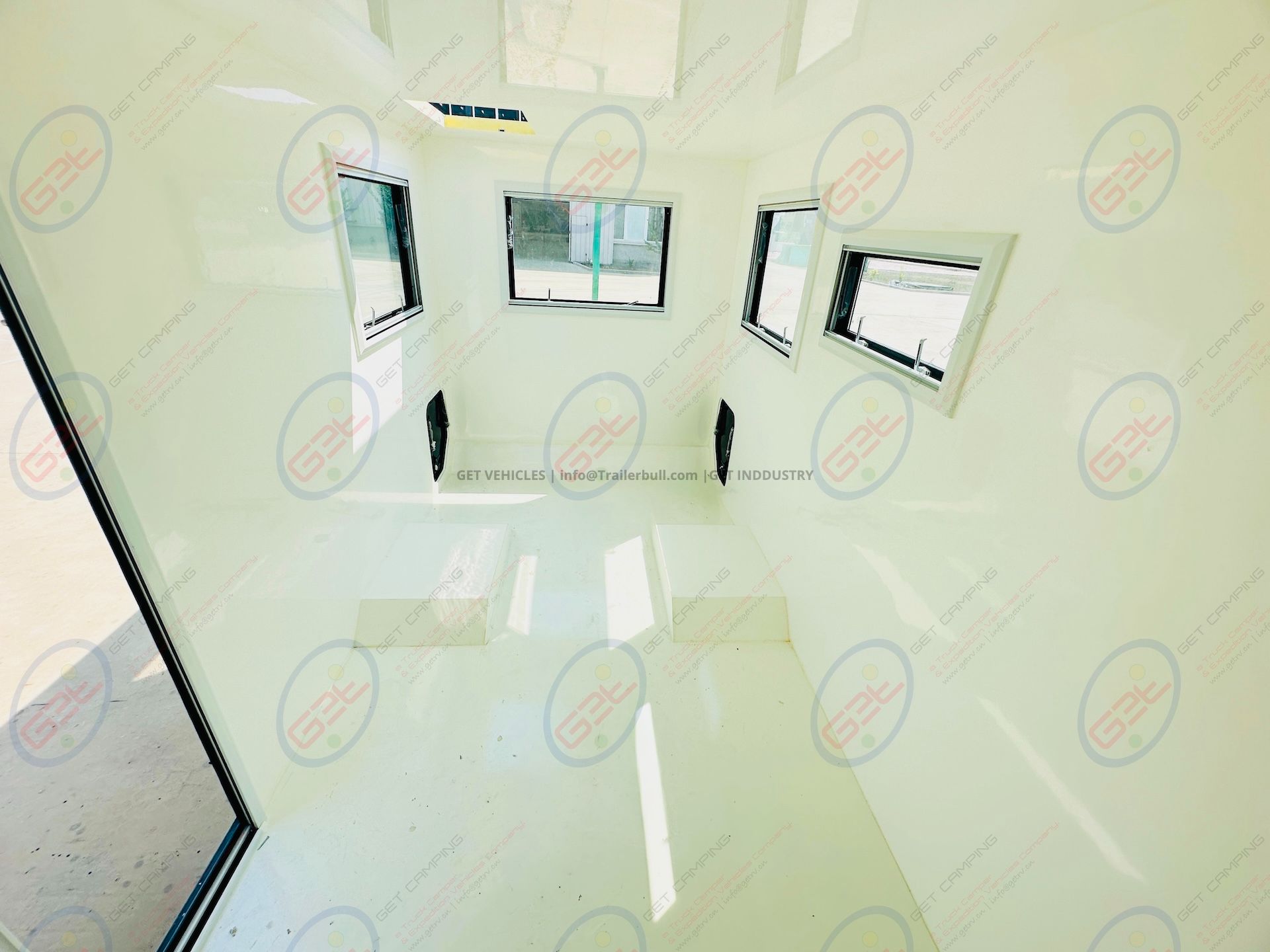 Mercedes-Benz MB Sprinter 14ft Motorhome Truck Camper with Self-Support FRP Insulation Expedition RV FRP Sandwich Camping Travel DIY