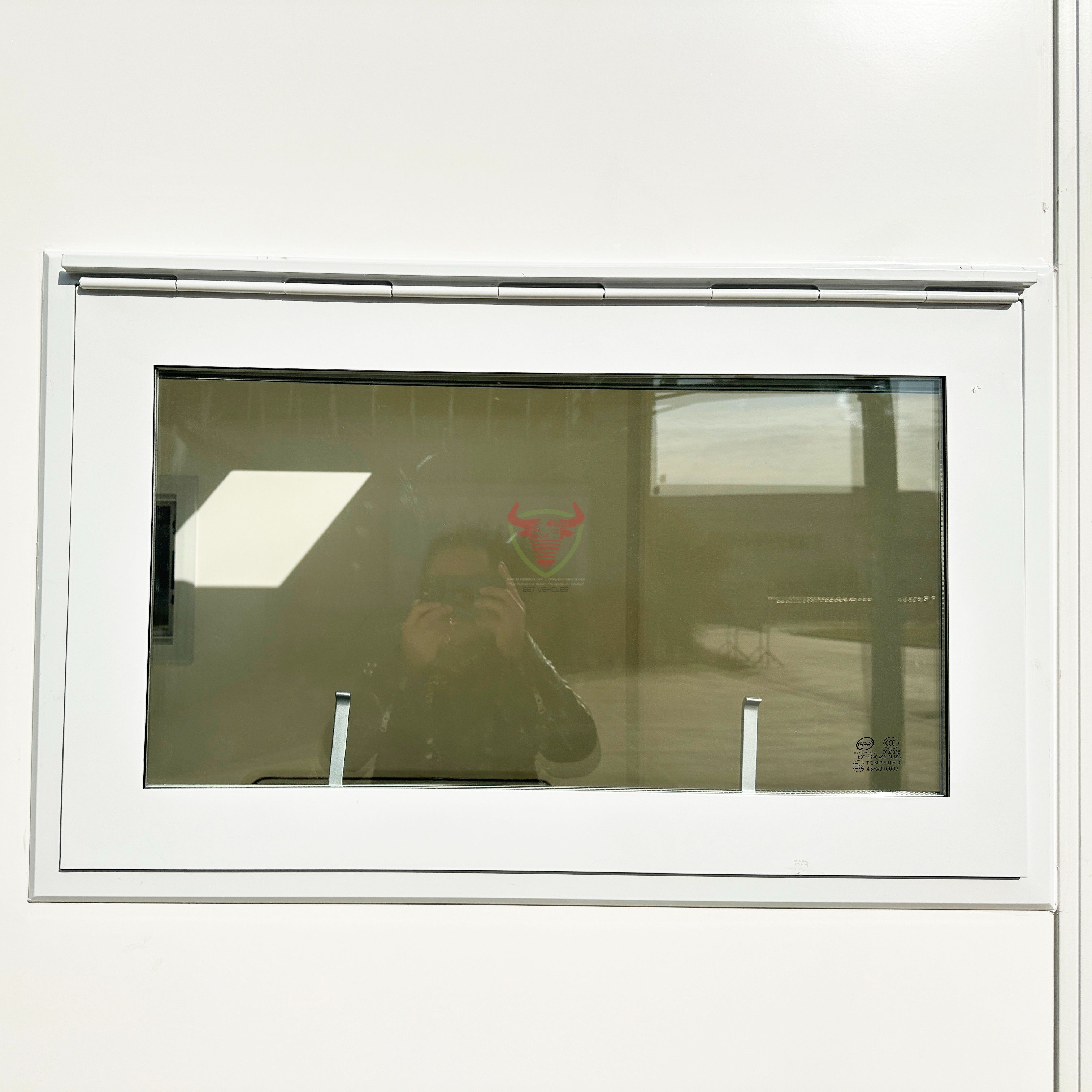 EVX Tempered Glass Safari Windows