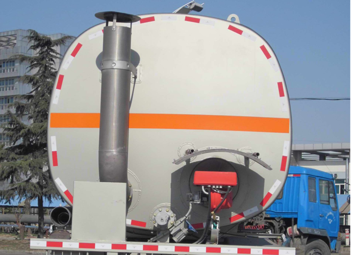 43000L Insulated Carbon Steel Tank Semi Trailer with 3 axles for Bitumen