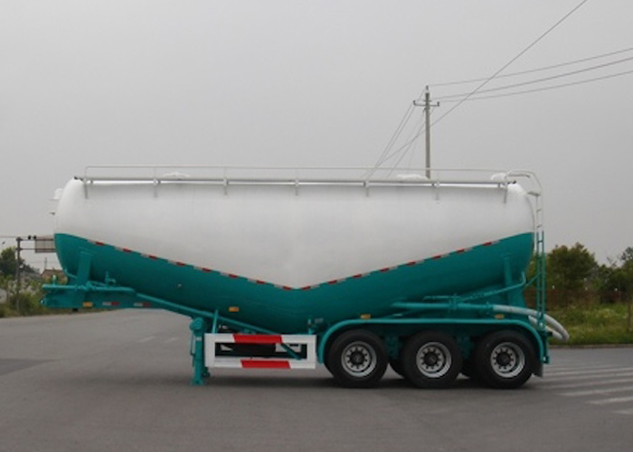26500L Dry Bulk Pneumatic Tanker Semi Trailers with 3 Axles for Oil Well cementation Cement , Cement Tanker Semi Trailer